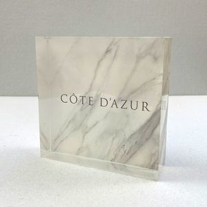 Cote D’Azur Lucite Display